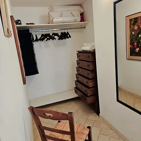 A Casa Di Titti - Goelba Apartment *